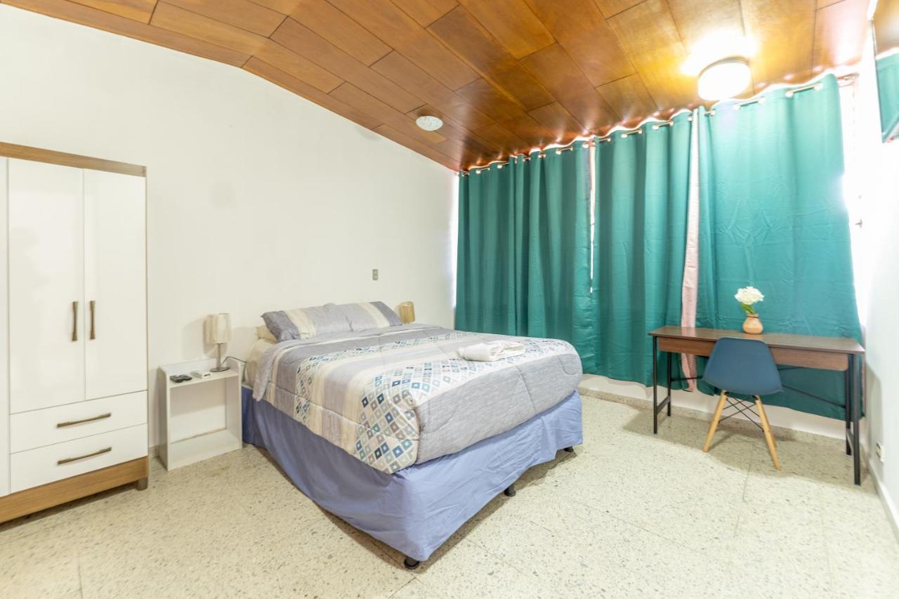 Volcano Hostal Y Restaurante Σαν Σαλβαντόρ Εξωτερικό φωτογραφία